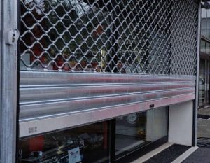 GRILLE ROULNTE 3